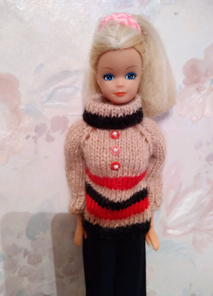 Одежда для куклы Барби-вязаный полосатый свитерок.