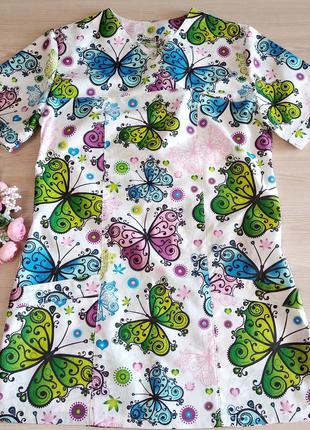 Жіноча медична блуза з метеликами 42-54 р з бавовни