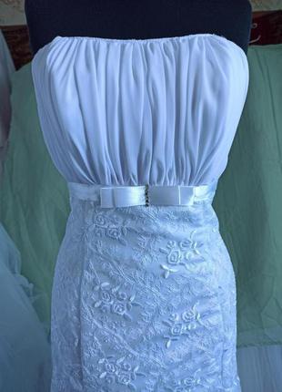 Новое свадебное платье из кружевного полотна. Р  44-46.
