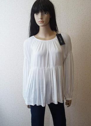 Блуза білого кольору від американського бренду marciano guess.
