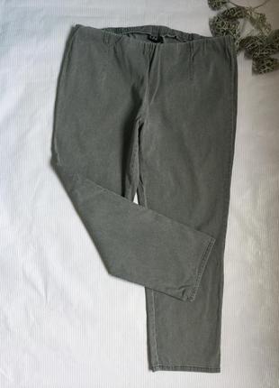 Стильные джинсы на резинковый , большого размера