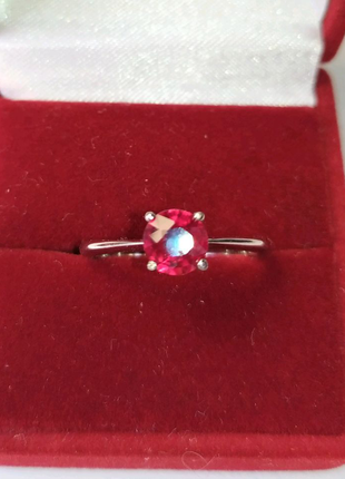 Серебряное кольцо с рубином.
