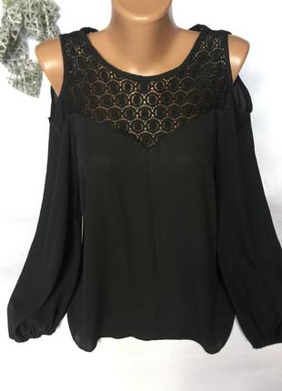 Шикарная чёрная блуза с кружевом и открытыми плечами