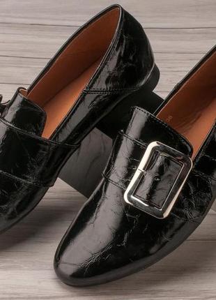 Женские шикарные туфли лоферы балетки,черные с брошкой ,размер...