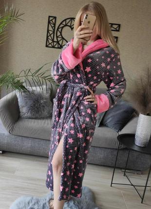 Женский плюшевый халат с капюшоном розовые звезды длинный