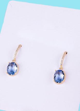 Серьги с овальным камнем
