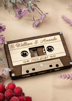Аудиокассеты (cassette) - Деревянная кассета Spotify.