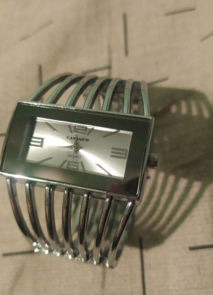 Женские наручные часы на ходу Cansnow серебристые на тонкую руку