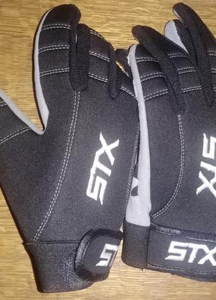 Спортивные перчатки stx