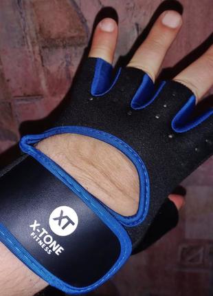 Спортивные перчатки x-tone, без пальцев