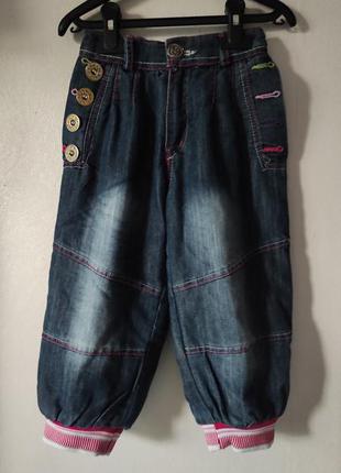 Теплые джинсы джогеры на травке на девочку 3-5 лет