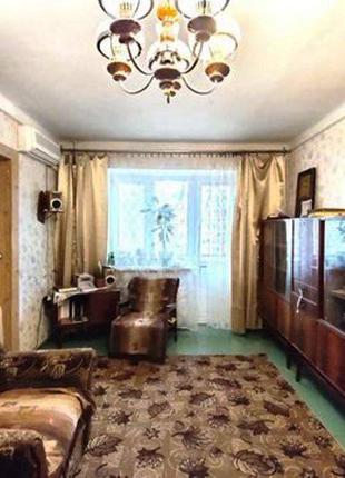Предлагается к продаже трехкомнатная квартира на Варненской