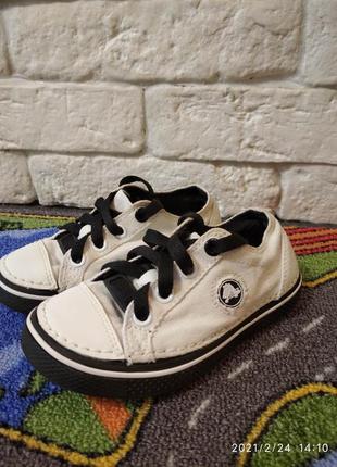 Кеди crocs