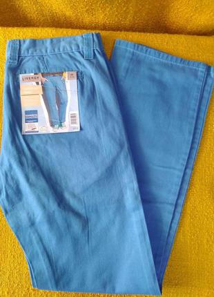 Мужские джинсовые голубые в р.54 и зеленые брюки, гг. 50,52,54