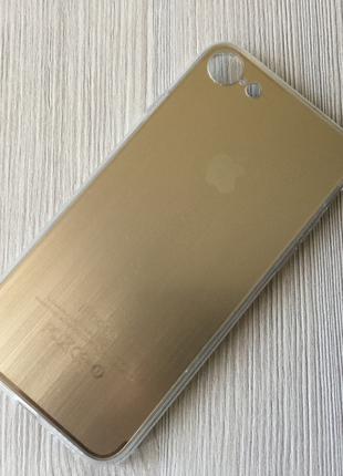 Золотая накладка под металл силиконовая для iPhone 7/8 в упаковке
