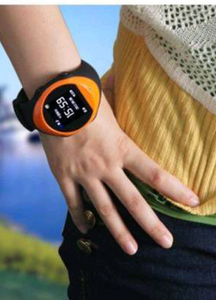 Продам многофункциональные часы-телефон с GPS