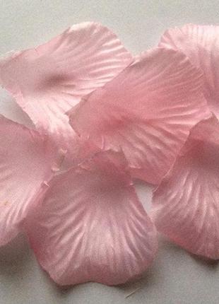 Лепестки роз искусственные розового цвета