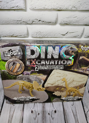 Раскопки динозавров "Dino Excavation" Трицератопс + Брахиозавр