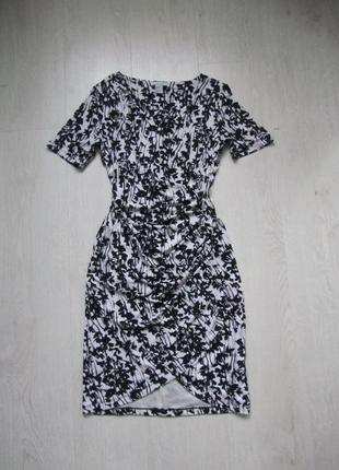 Сукня з фігури довжиною міді