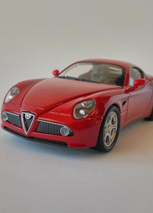 Модель Alfa Romeo 8C Cararama/Hongwell масштаб 1/43