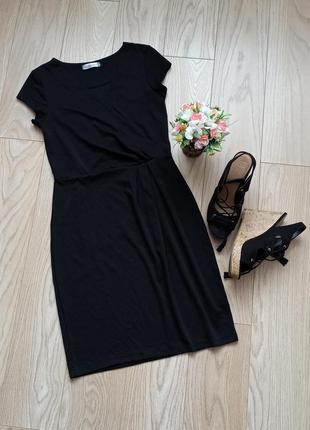 Чорне фактурне сукню на запах, р. м