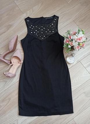 Короткое черное платье с расшитым верхом, р.s-м