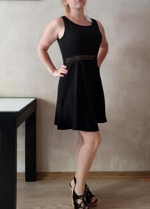 Красивое черное платье с вставкой на талии, р.l