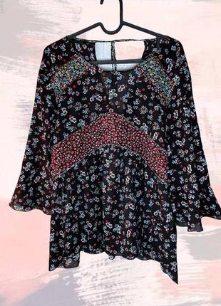 Чорна квіткова блуза zara в етно стилі