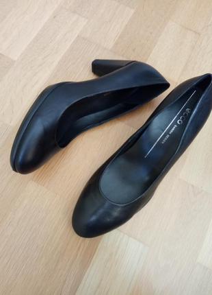 Класичні туфлі туфли на каблуку нові ecco shape 268003/💣розм.3...
