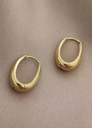 Тренд новые серьги кольца широкие капли под золото сережки зол...