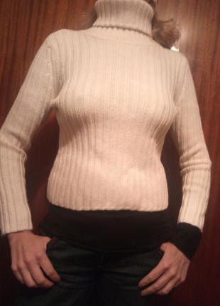 Теплый женский свитер