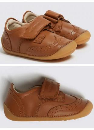 Пинетки-туфли кожаные для малыша marks&spencer