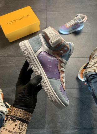 Louis vuitton boombox white violet.