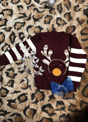 Детский новогодний свитер с оленями