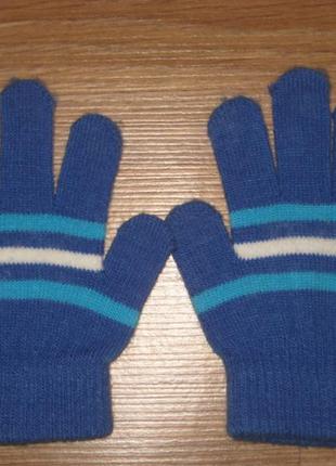Фирменные перчатки на 4-5 лет