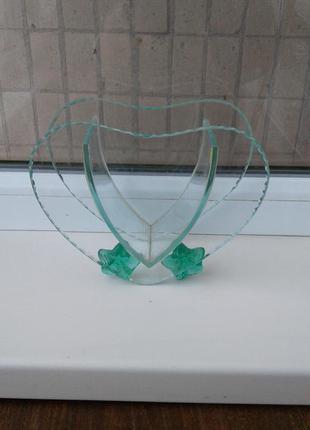 Ваза для цветов цветное стекло зеленая оригинальной формы