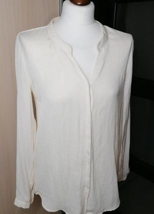 Блузка-рубашка молочного цвета