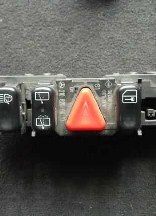 Блок кнопок подогрева сидений аварийной сигнализации Mercedes-...