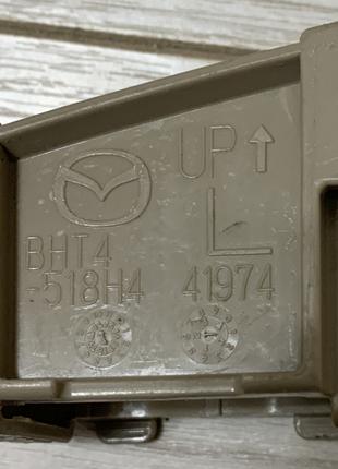 Кронштейн левый форсунки омывателя фар Mazda 3 BM 2013- б/у BH...