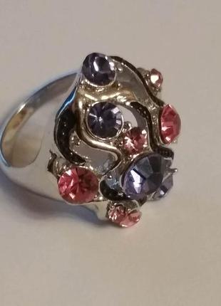 Кольцо с фиолетовыми и розовыми камнями, размер 17