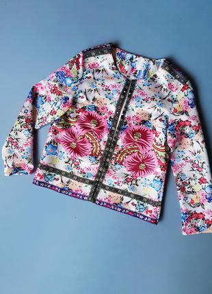 Тонкий пиджак накидка в цветочный принт