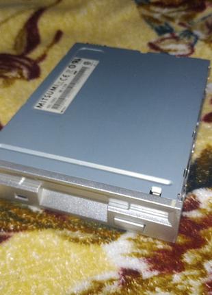 FDD 3.5" Floppy Флопик Mitsumi D359M3D серебристый