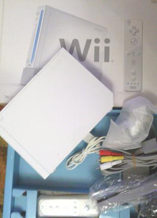 Nintendo Wii Прошита, карта с играми в комплекте