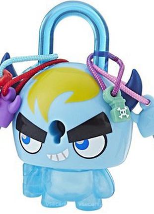 Фігурка-замок з секретом Blue Horned Monster Hasbro