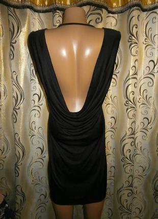 Лаконичное вечернее платье с открытой спинкой zara