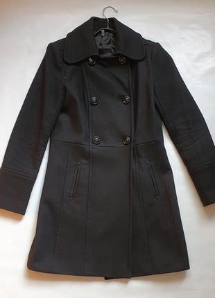 Классическое шерстяное пальто бренда naf-naf