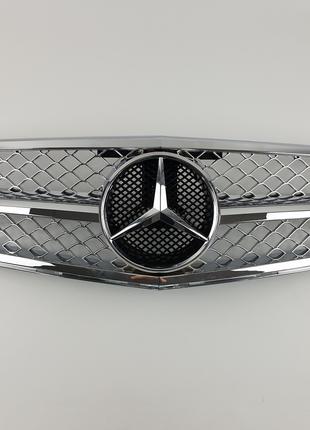 Решетка радиатора на Mercedes C-Class W204 2007-2014 год AMG с...