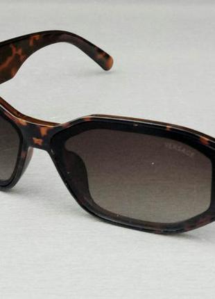 Versace стильные женские солнцезащитные очки коричневые тигров...