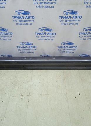 Накладка порога Mitsubishi Lancer 9 1.6 2003 лев. (б/у)