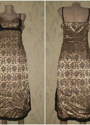 Жаккардовое платье в бельевом стиле